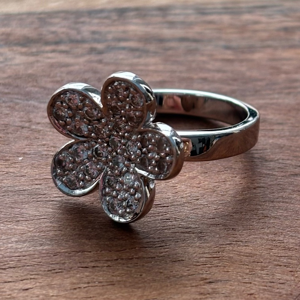 Sterling Silver Cubic Zirconia Flower Ring size 8